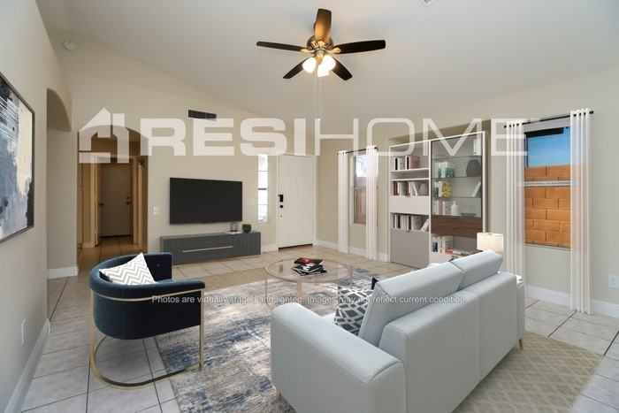 2162 W Osage Ave - Photo 6 of 17