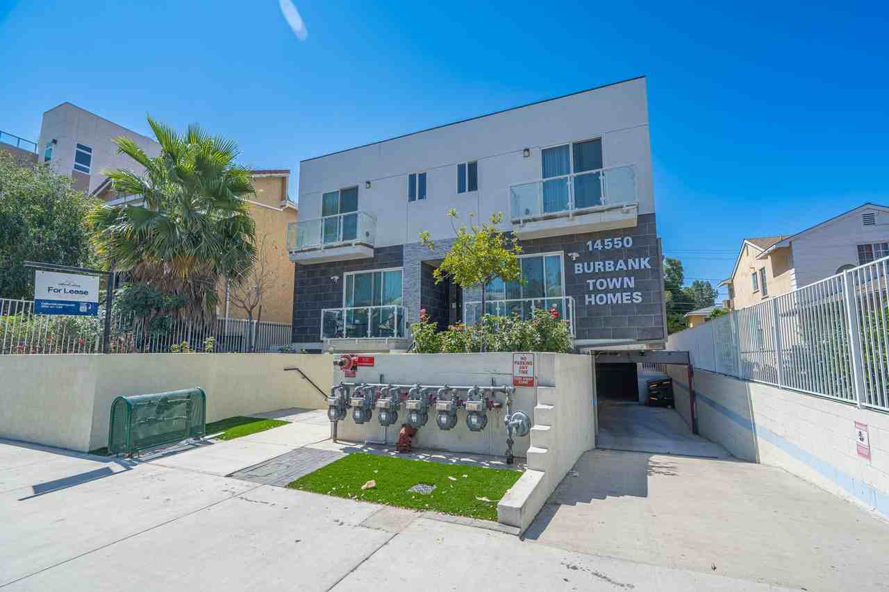 14550 Burbank Blvd #102