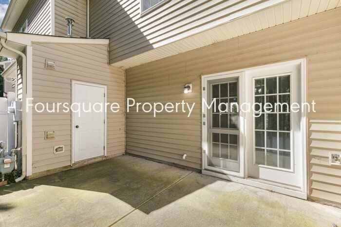 6143 Neuse Wood Dr - Photo 7 of 34