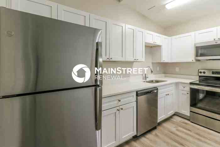 827 E River Dr - Photo 7 of 16