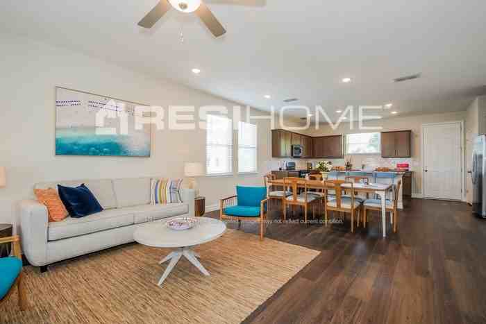 8213 Arrowwood Loop - Photo 7 of 23