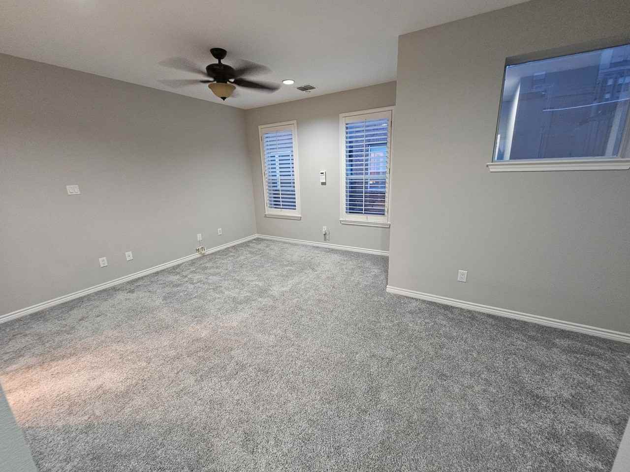 4411 Mckinney Ave #17 - Photo 6 of 34