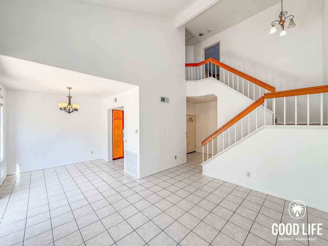 10880 Creekbridge Pl - Photo 2 of 18