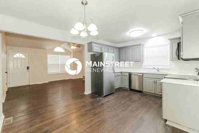 1432 Nw Foxboro Rd - Photo 5 of 16