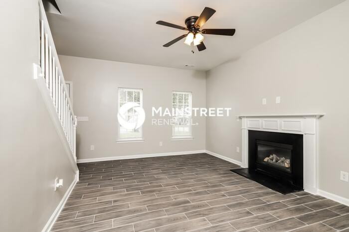 125 Salem Ridge Ct - Photo 4 of 17