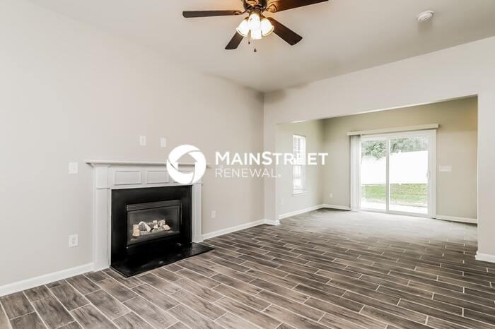 125 Salem Ridge Ct - Photo 5 of 17