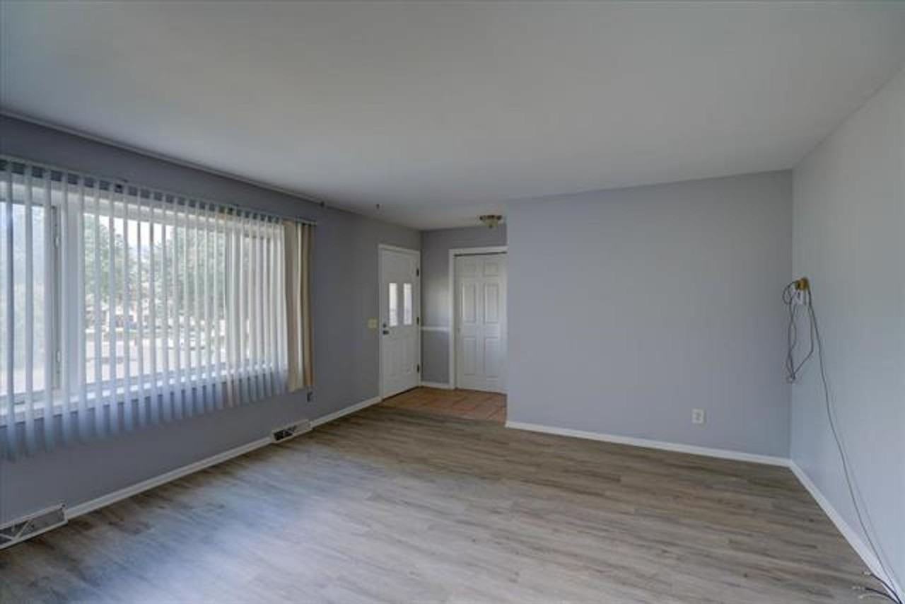 3909 Patrick Henry Way - Photo 7 of 46