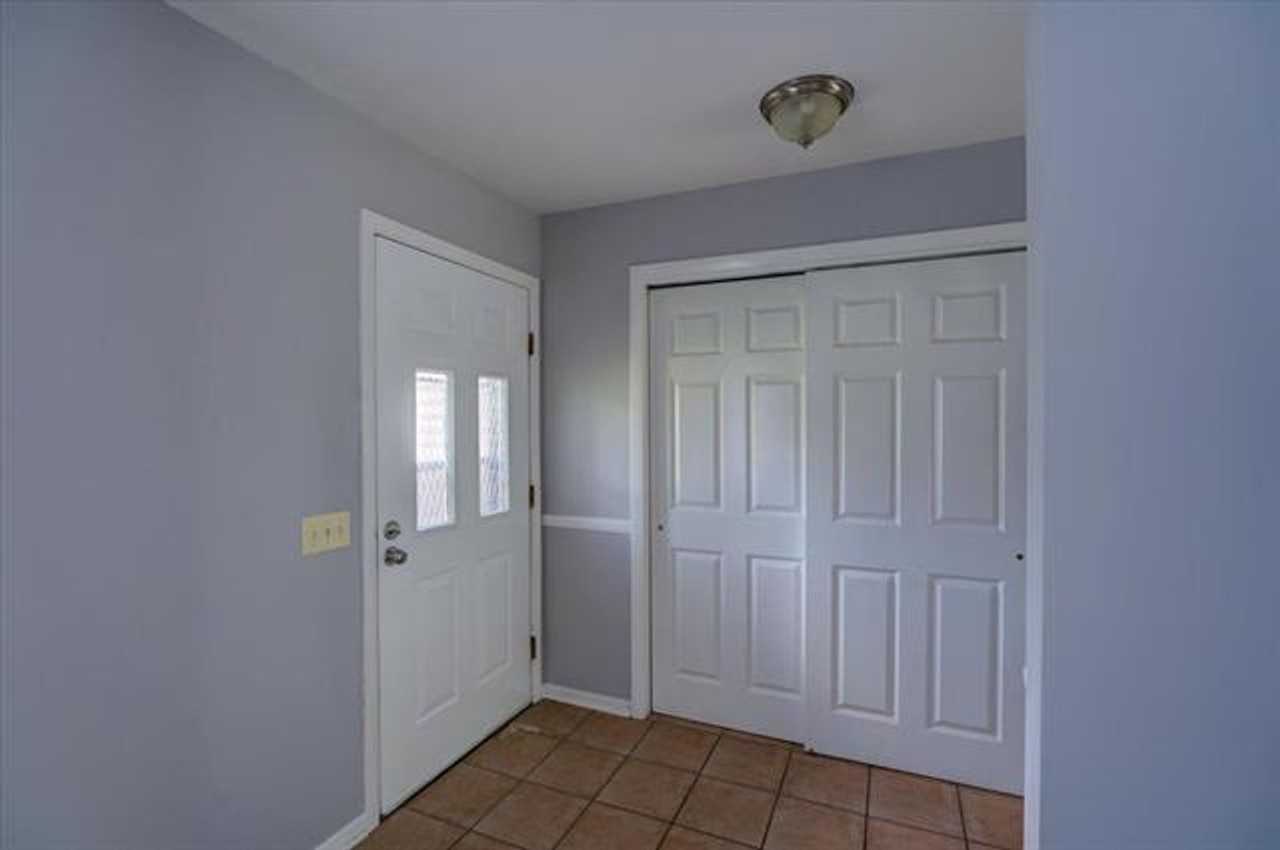 3909 Patrick Henry Way - Photo 6 of 45