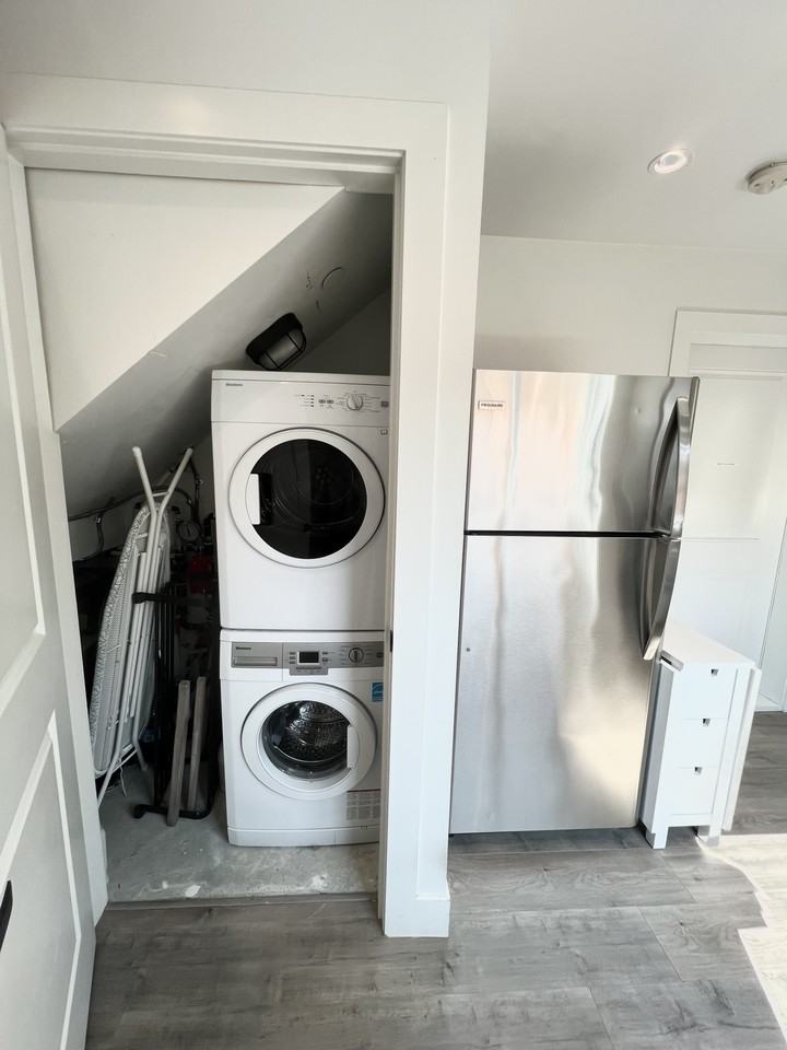 30 East 54th Avenue - Photo 5 of 16