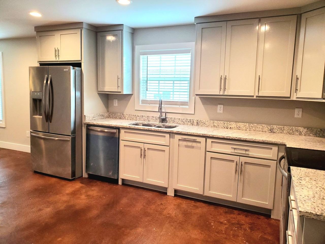 12580 Dakota St - Photo 2 of 20