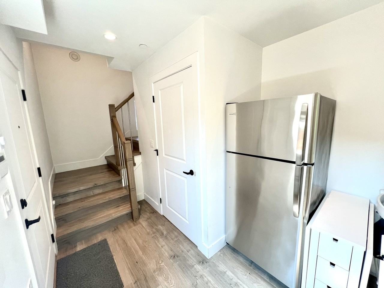 30 East 54th Avenue - Photo 6 of 16