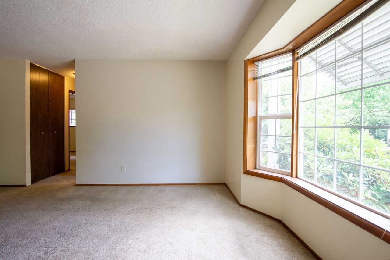 1332 Ne 21st Ave #3 - Photo 3 of 14