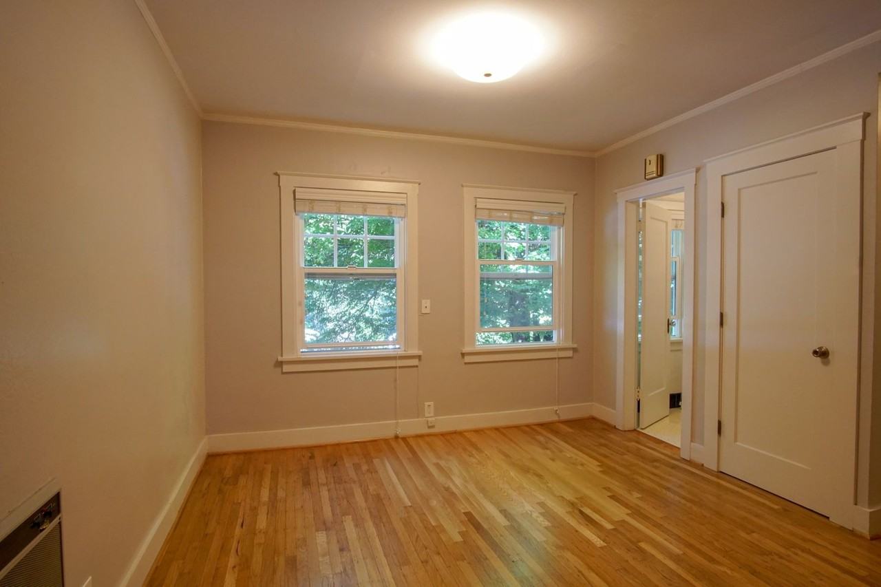 2728 Se Main St #9 - Photo 2 of 15