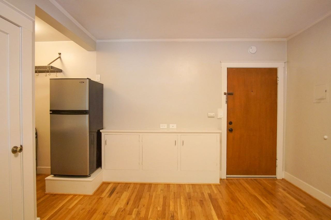 2728 Se Main St #9 - Photo 6 of 15