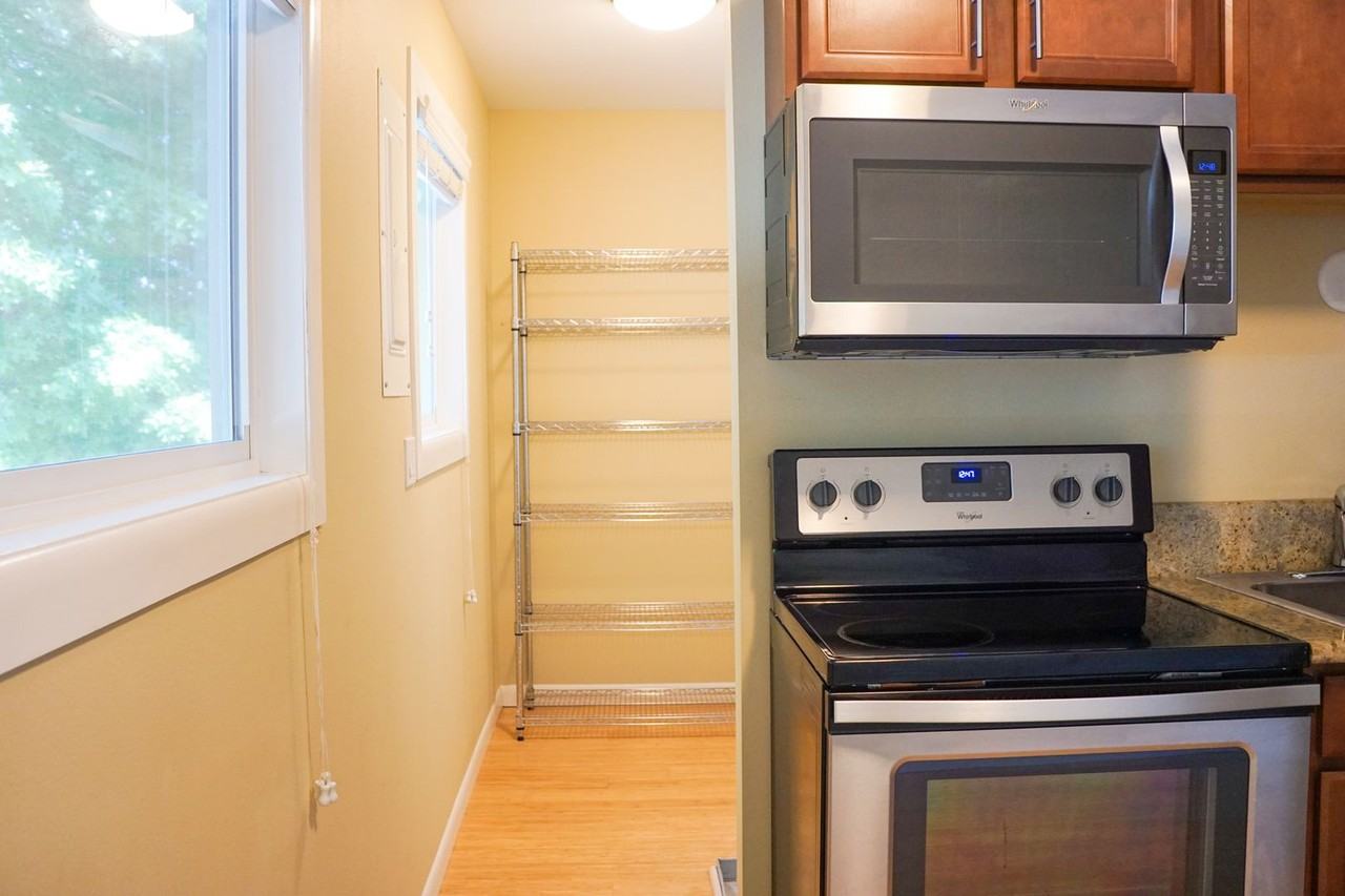 7532 N Ida Ave - Photo 3 of 13