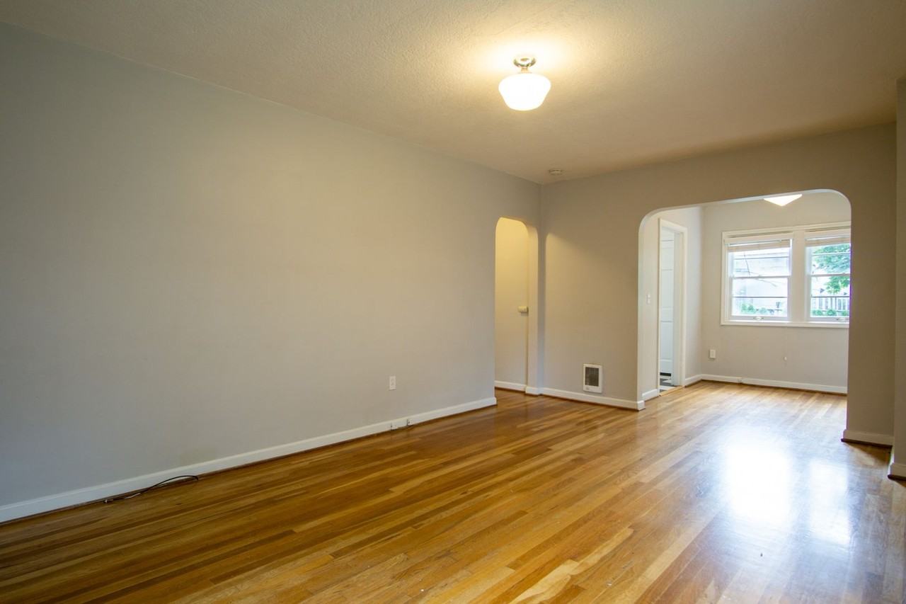 1952 Nw Lovejoy St #3 - Photo 3 of 17