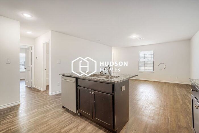 3515 E Colgate St - Photo 5 of 13