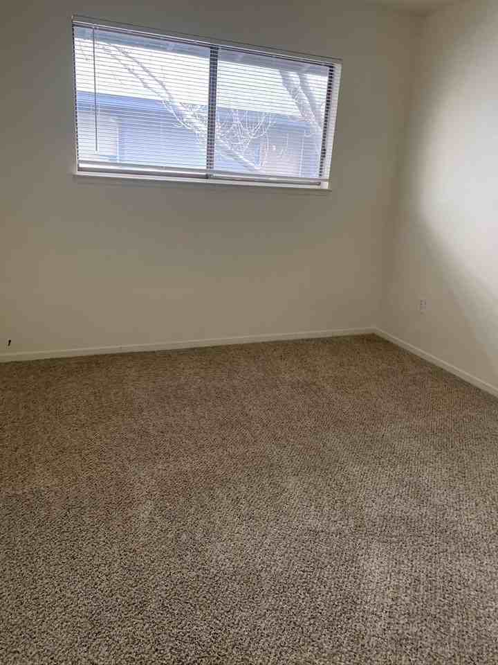 2169 Kietzke Ln #G - Photo 7 of 11