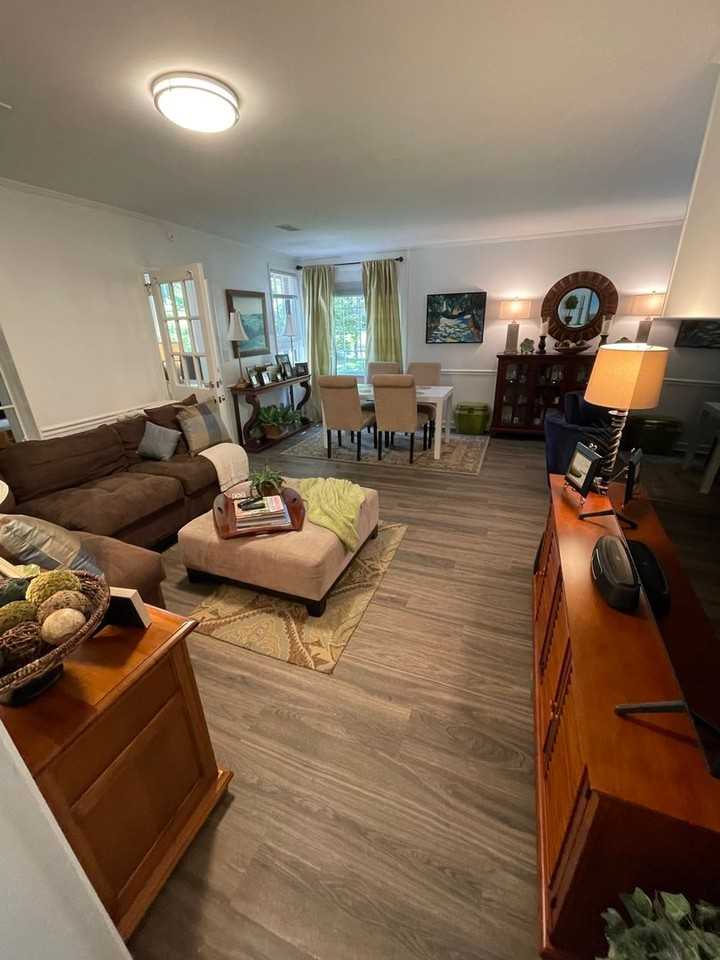 2855 Stratford Rd - Photo 3 of 12