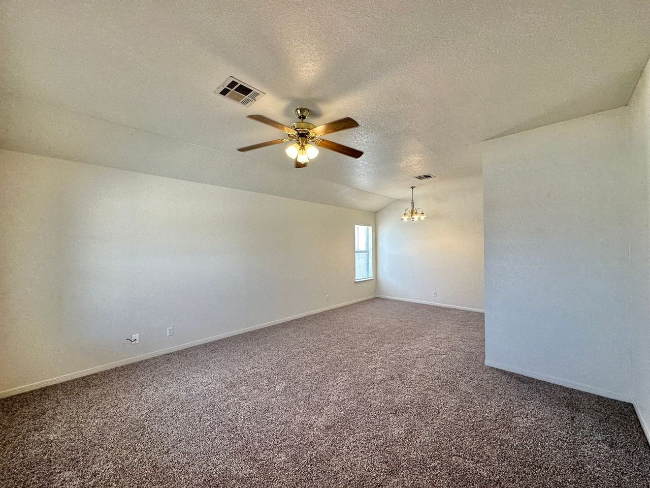 5206 Daybreak Dr - Photo 2 of 25