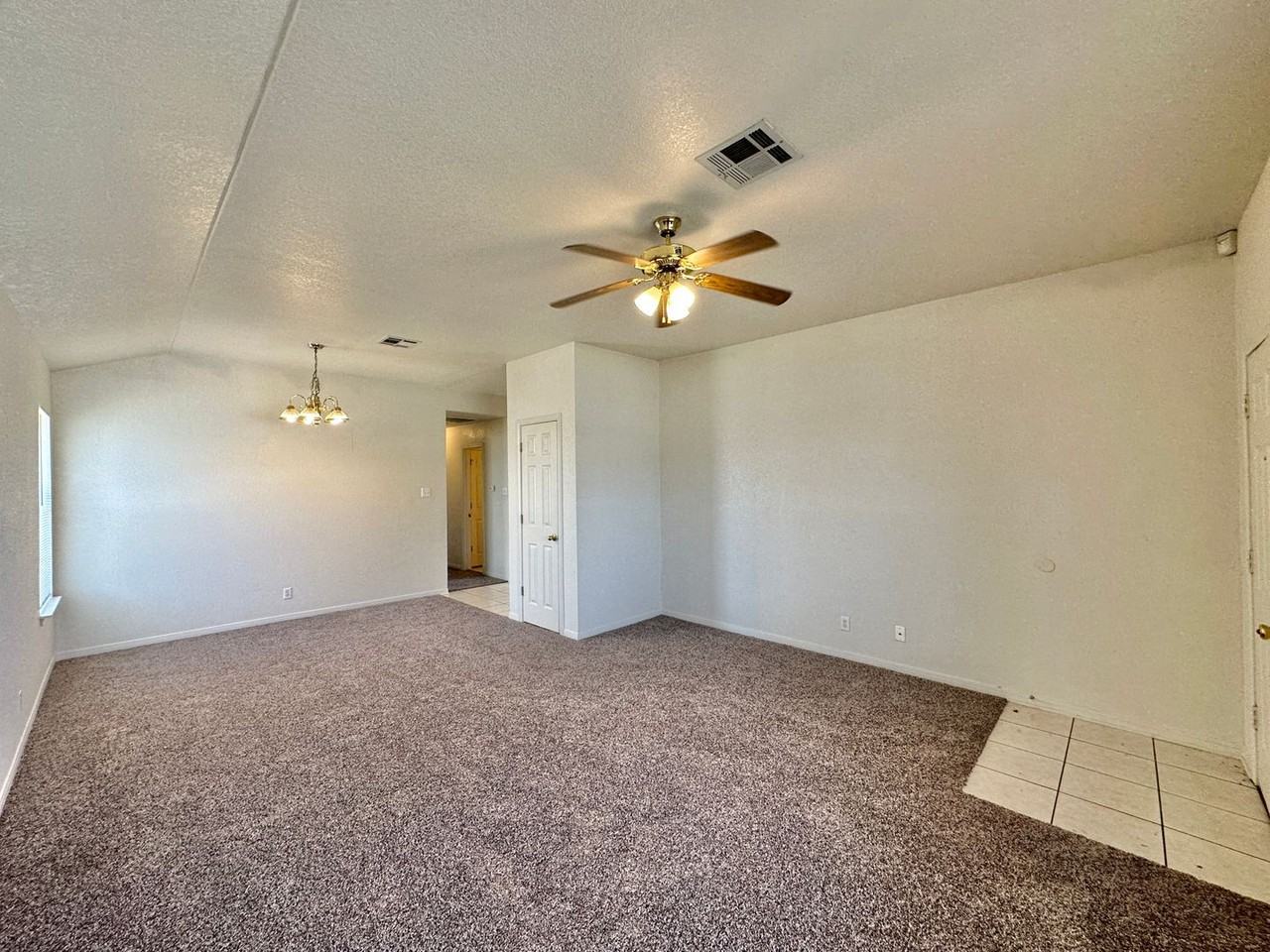 5206 Daybreak Dr - Photo 3 of 25