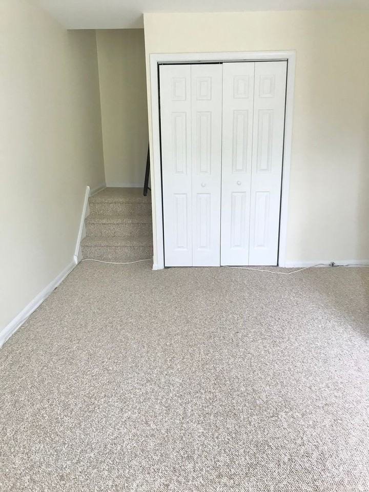 207 Walnut Hill Rd #D18 - Photo 2 of 14