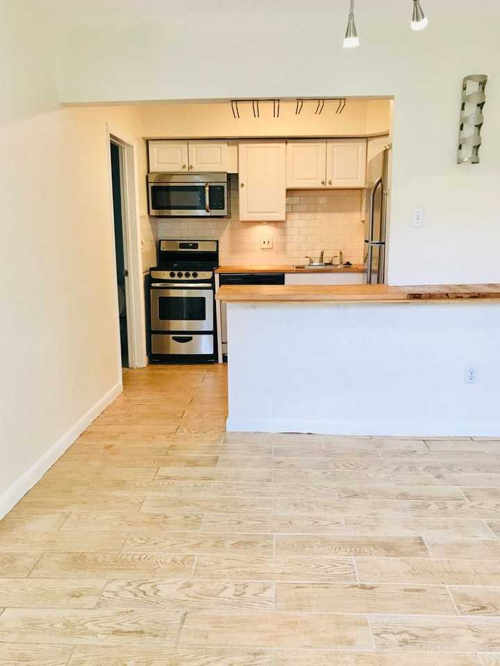 207 Walnut Hill Rd #D18 - Photo 3 of 14