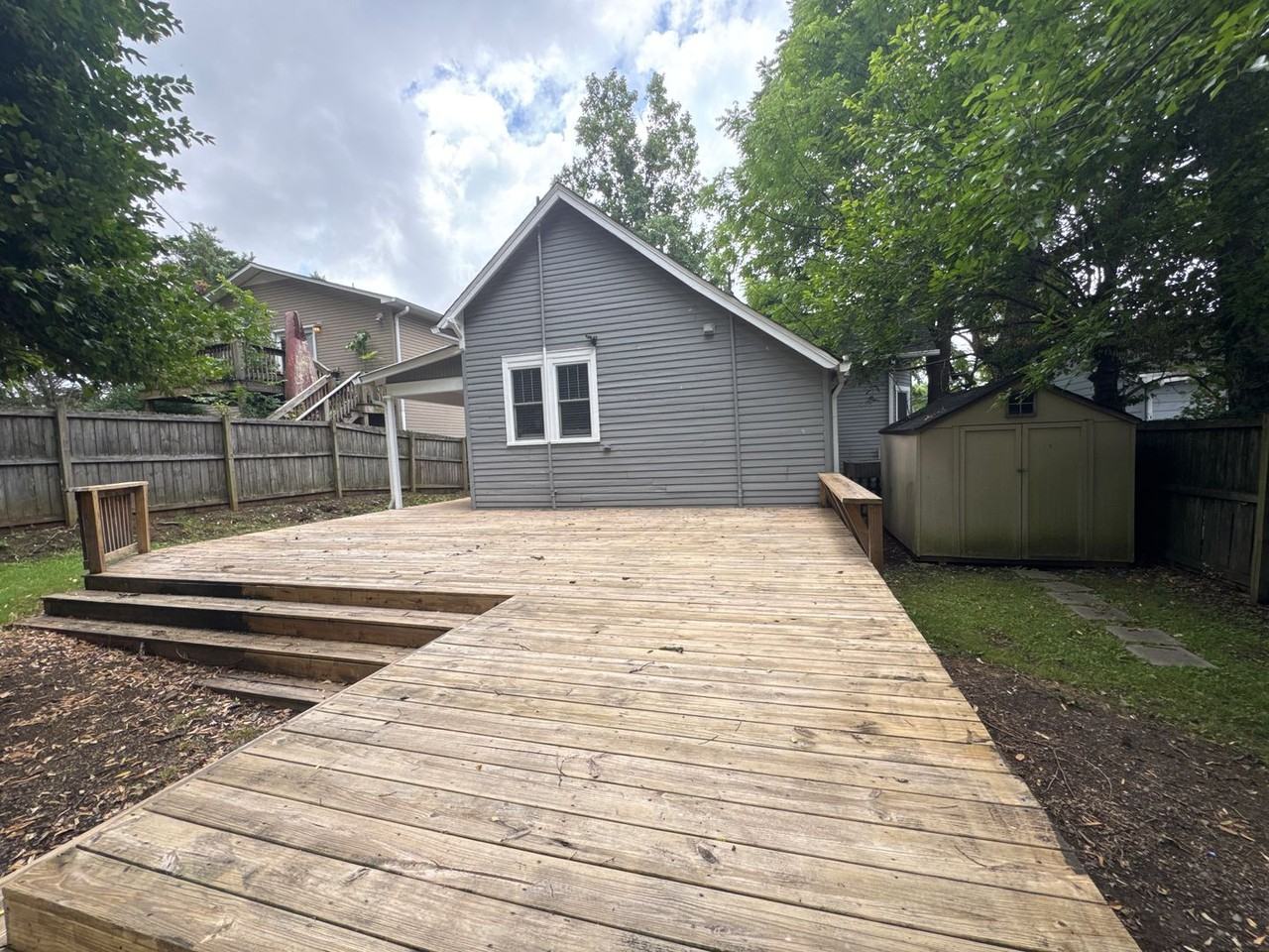 329 Cleveland St - Photo 4 of 20