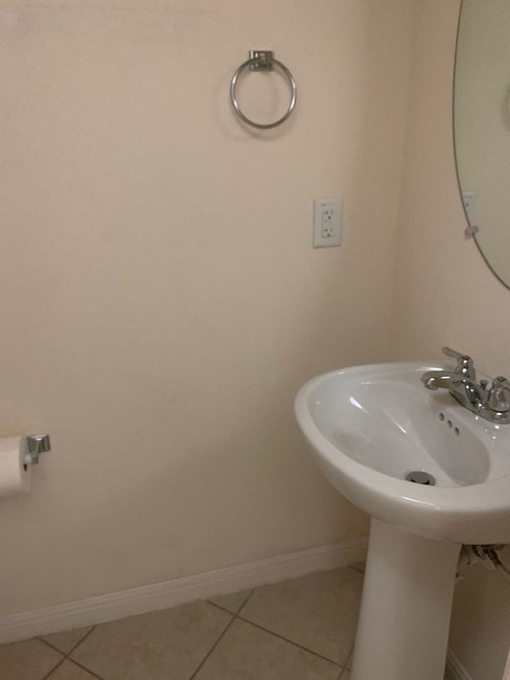 5805 Loblolly Ln - Photo 5 of 15