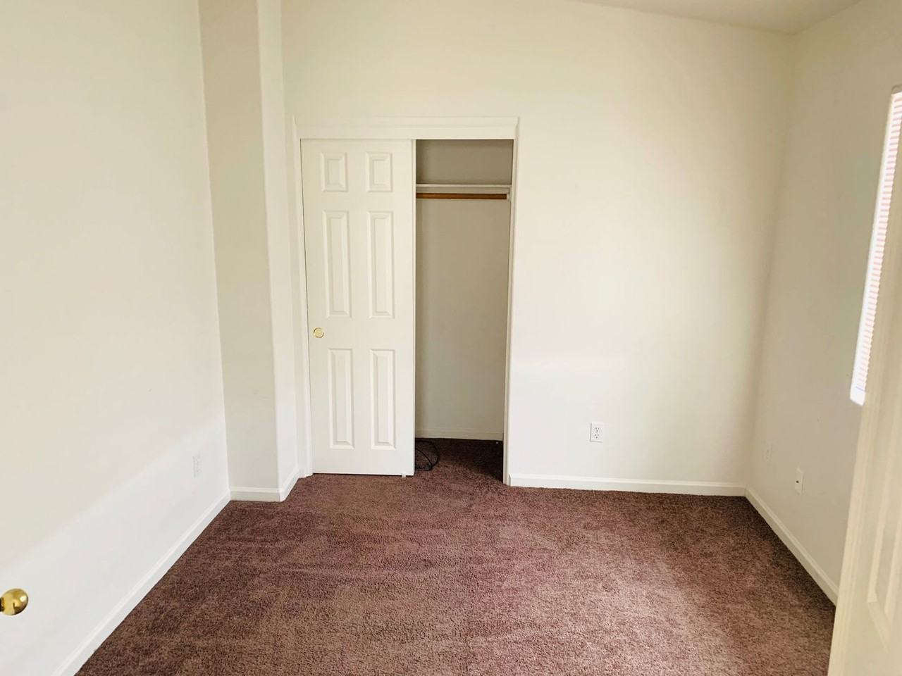 5499 Mariposa Ave - Photo 5 of 13