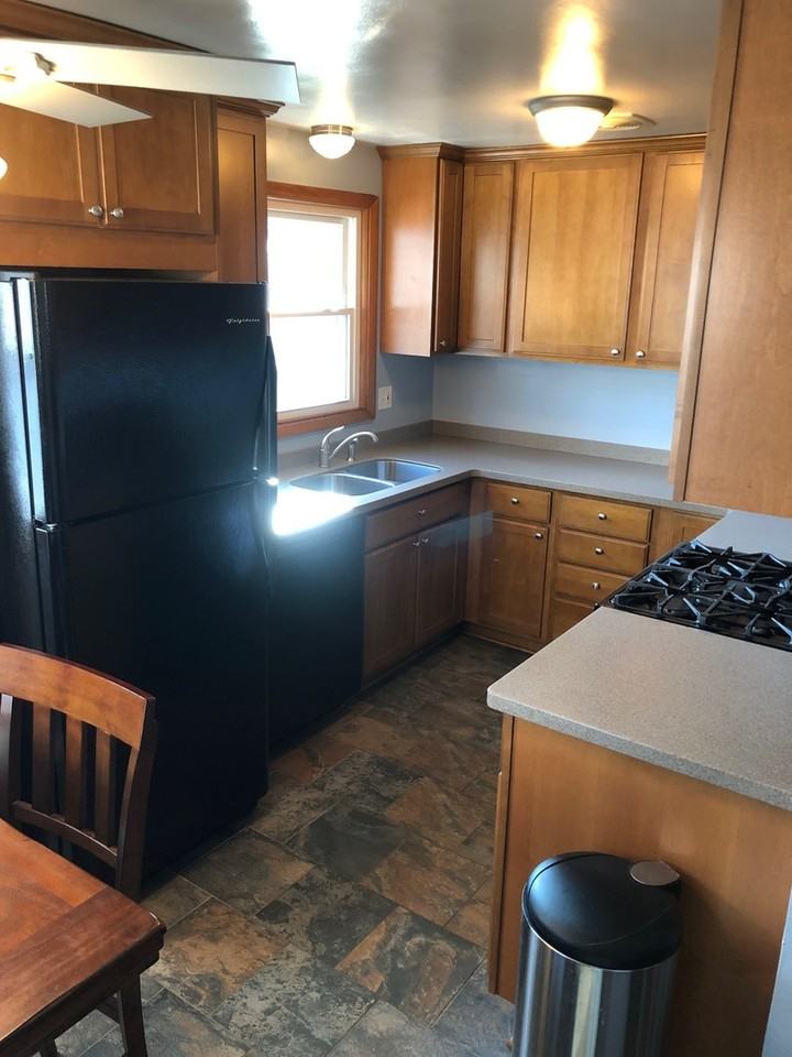 429 Clifton Dr - Photo 2 of 19