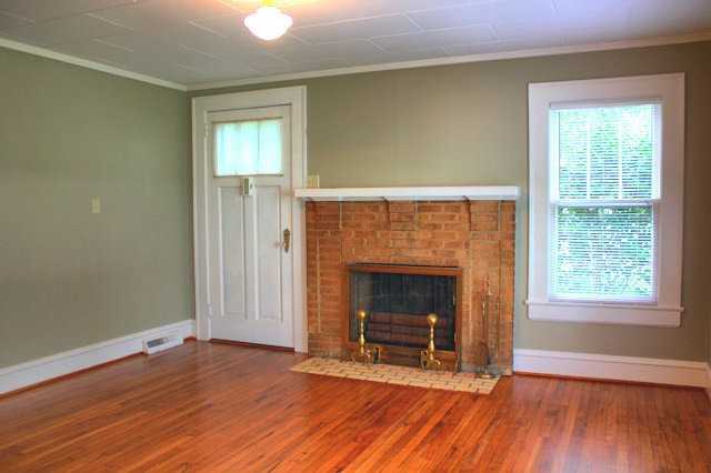 303 W Carver St - Photo 2 of 11