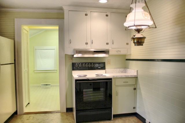 303 W Carver St - Photo 5 of 11