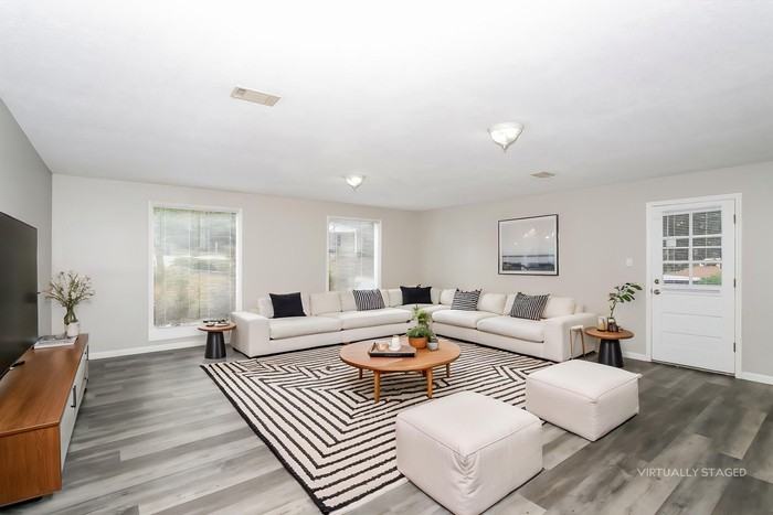 135 Shawns Way - Photo 5 of 14
