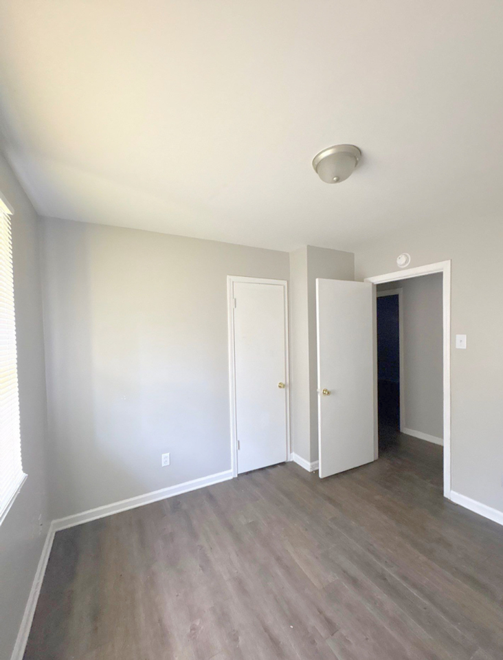 3120 Beauchamp Dr - Photo 2 of 17