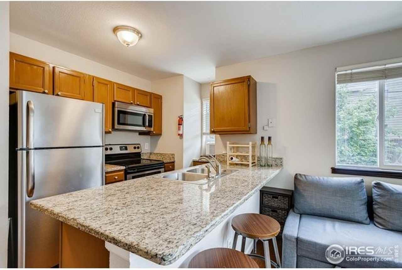 1860 Walnut St - Photo 4 of 19
