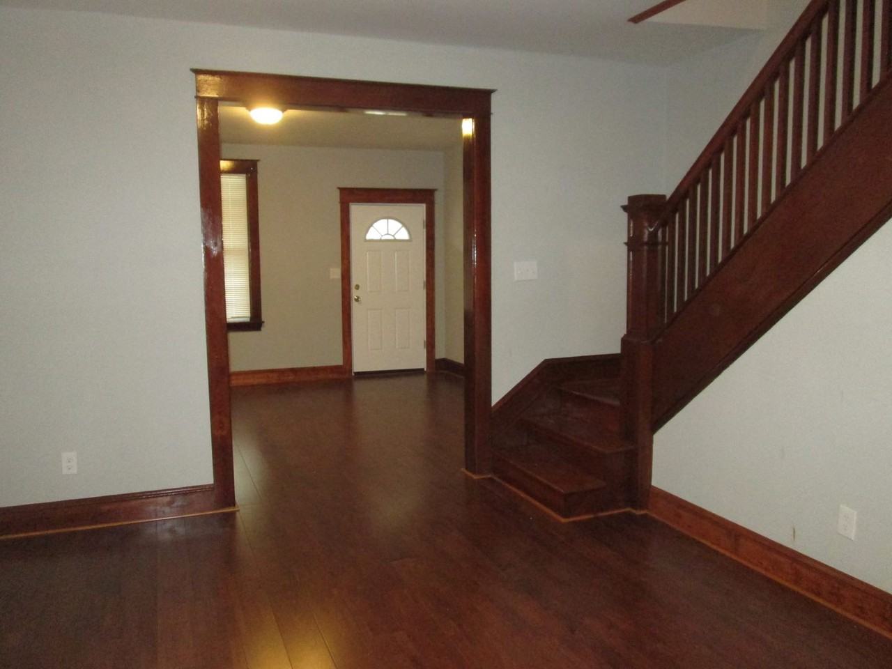 408 W Wilson Blvd - Photo 4 of 17