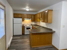 featured image of 27 Meadowview Ter