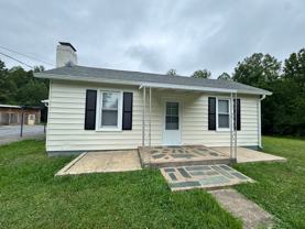 240 Lynbrook Rd - Photo 1 of 1