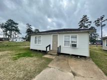 485 Old Highway 90 W - Photo 1 of 1