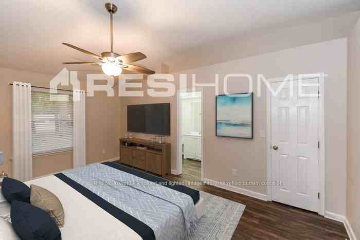 11810 Cherry Bark Dr W - Photo 7 of 18