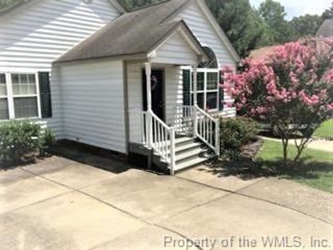 817 Tahoe Trl - Photo 2 of 23