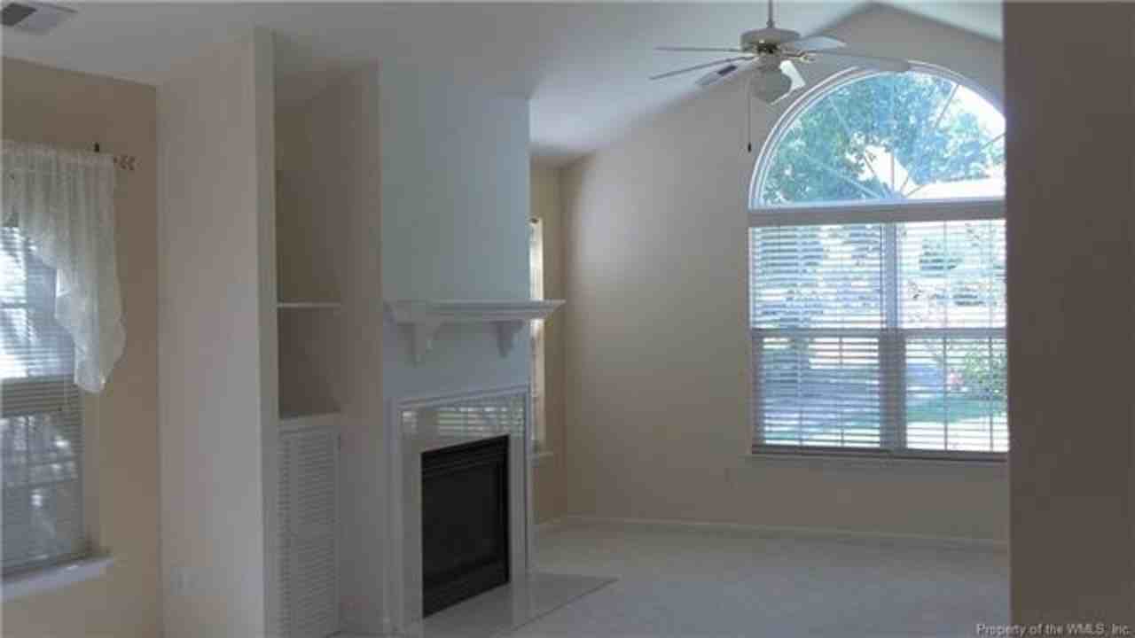 817 Tahoe Trl - Photo 5 of 23