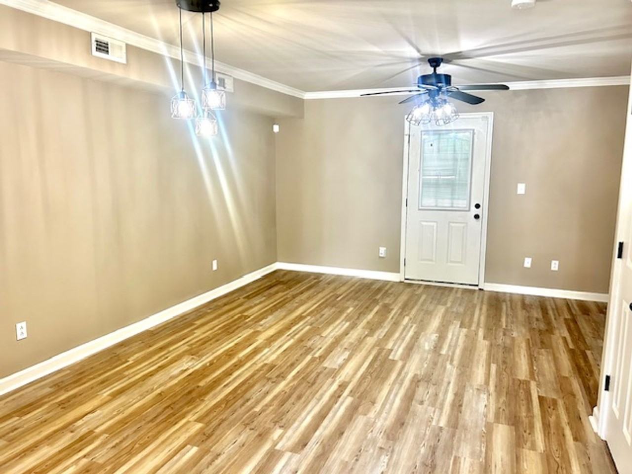 230 Marinawoods Dr Se - Photo 4 of 18