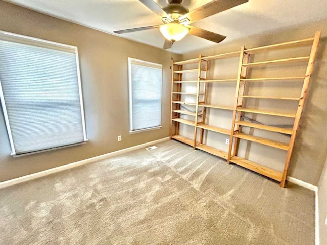 230 Marinawoods Dr Se - Photo 6 of 18