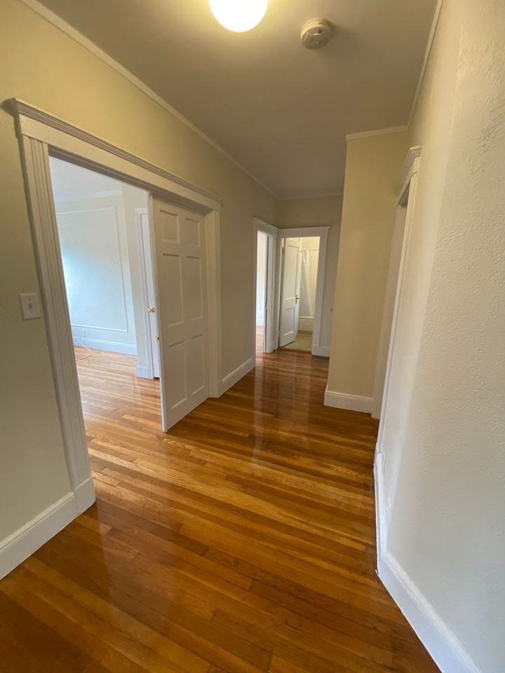 10 Vinal St - Photo 3 of 25