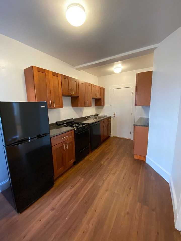 10 Vinal St - Photo 7 of 25
