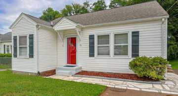 featured image of 924 Hall St