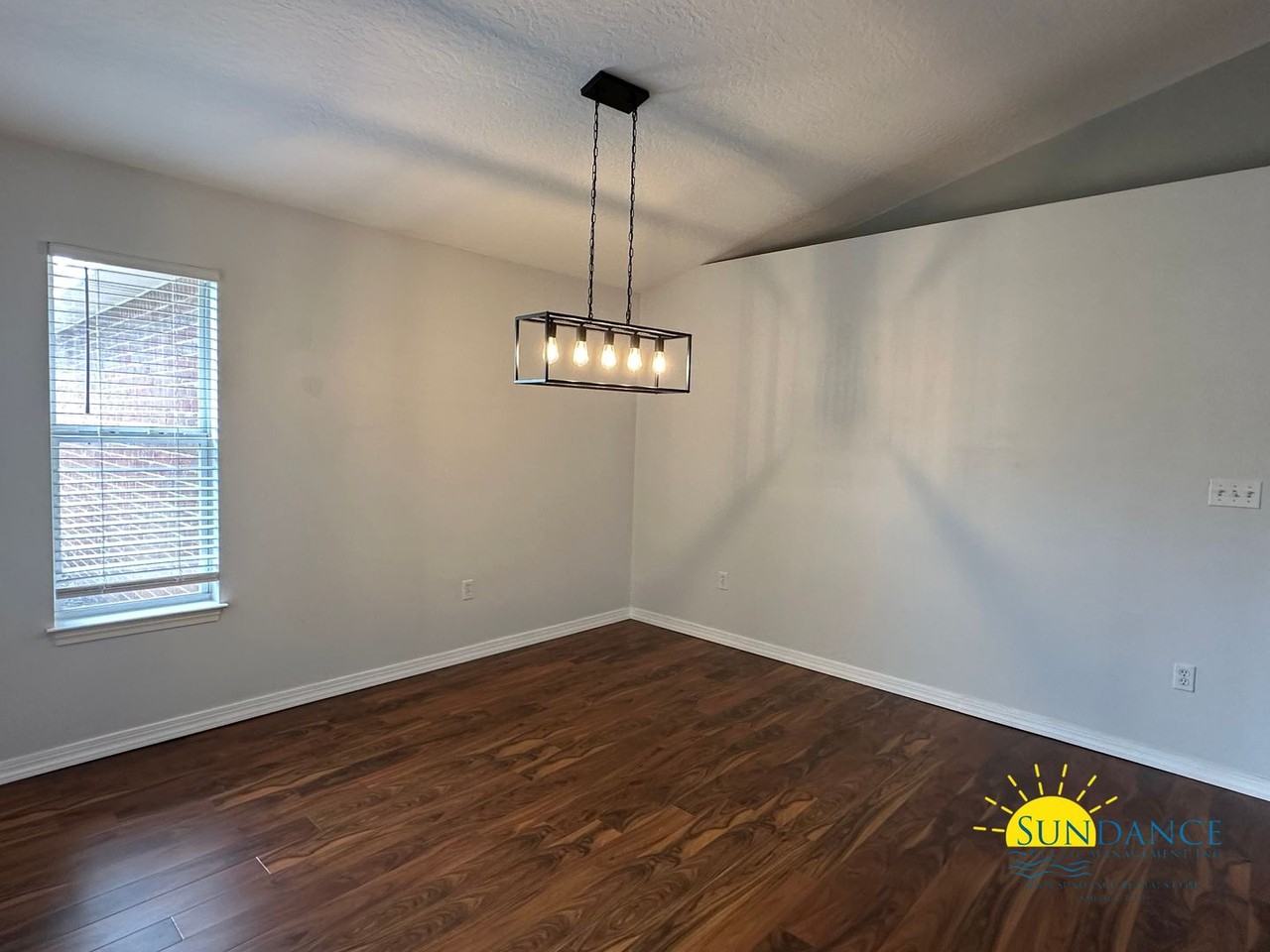 8193 Fourth St - Photo 6 of 17