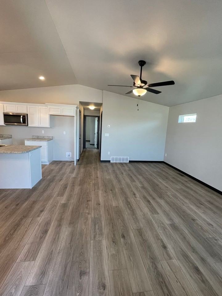 1127 Cobalt Dr - Photo 4 of 18